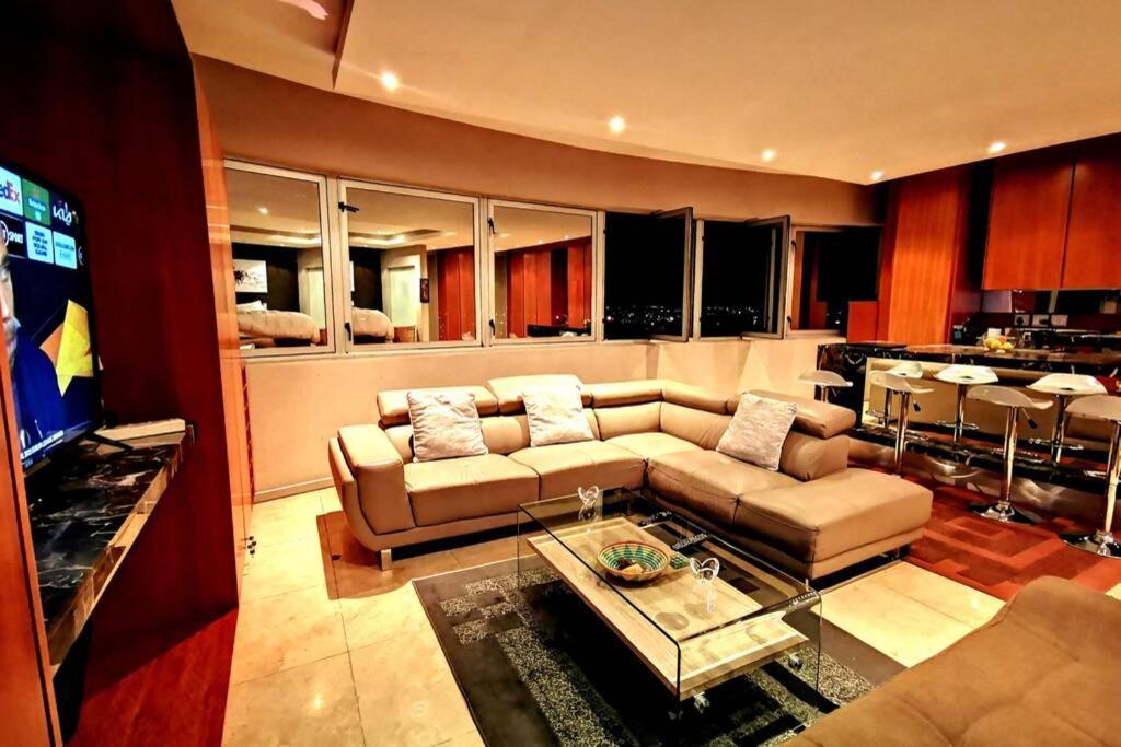 1507-Amazing Views & Unique Joburg Cbd Luxury Joanesburgo Exterior foto